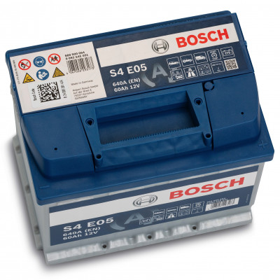 Автомобильный аккумулятор Bosch 60Ah 640A S4 E05 EFB 0092S4E051